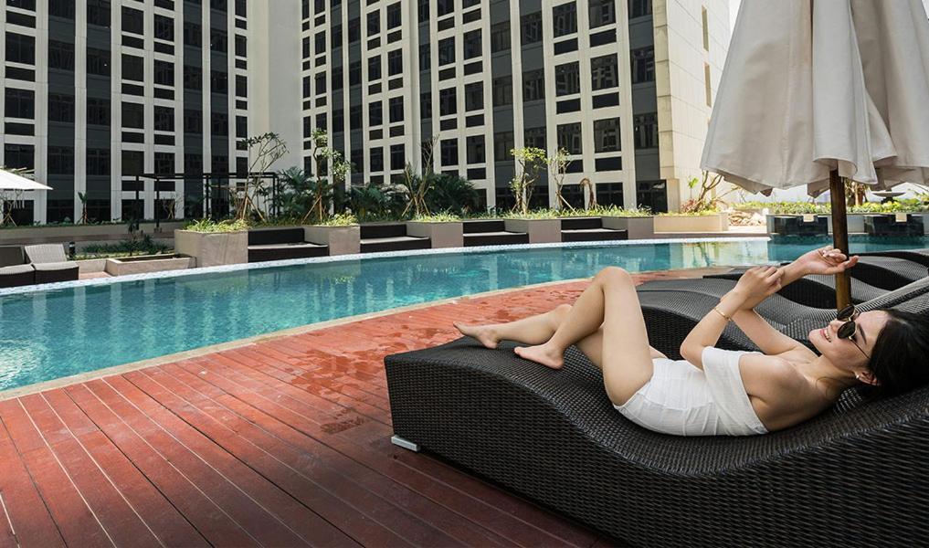 Louis Kienne Cikarang Hotel & Service Apartment Bekasi Exteriör bild